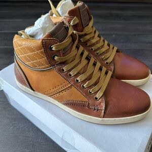 Steve Madden Tan and Brown High-Top Sneakers